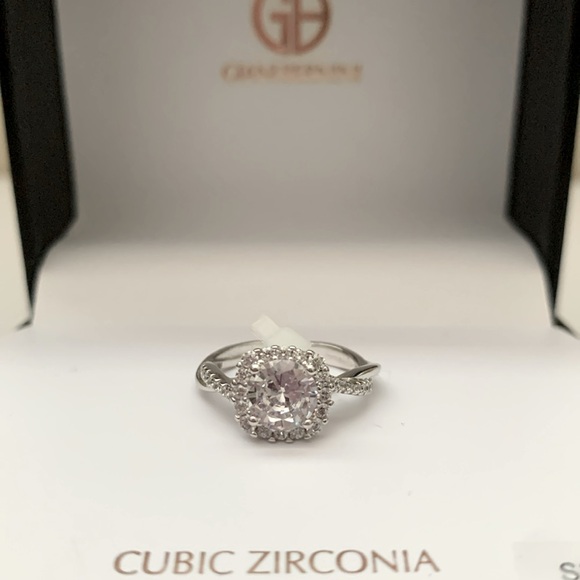 Size 6: NWT Giani Bernini Ring - Picture 2 of 5